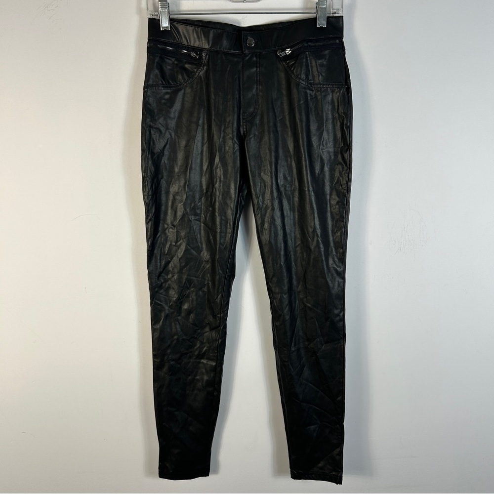 HUE Glossy Black Leggings